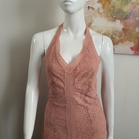 Guess Size 10 Halter Tie Back Dusty Pink Lace Maxi Dress - Picture 12 of 15
